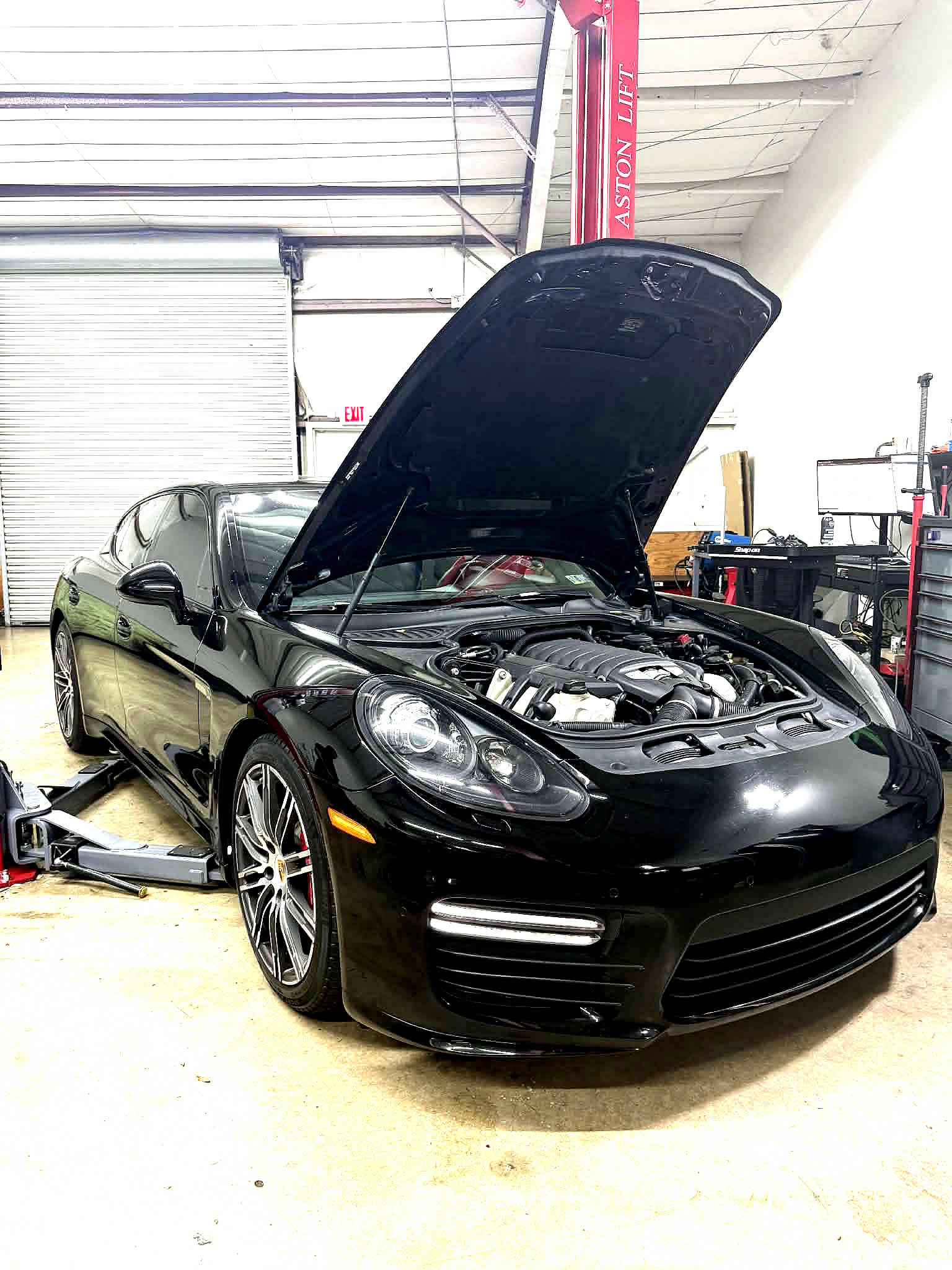 Porsche Mechanics Near Me - BMW Repair Tampa - Mini Repair Tampa - Rolls Royce Repair Tampa Florida